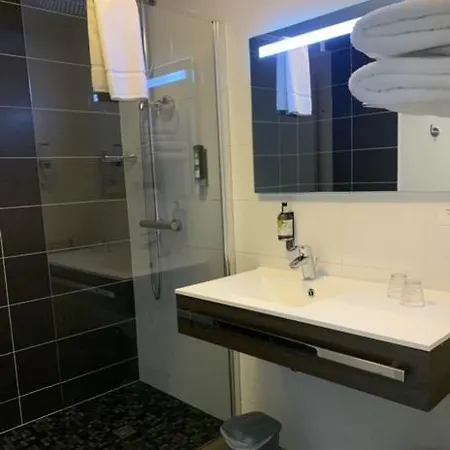 Logis De La Riviere Otel 3*