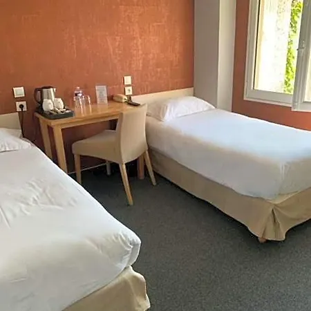 Hotel Logis Auberge De La Riviere