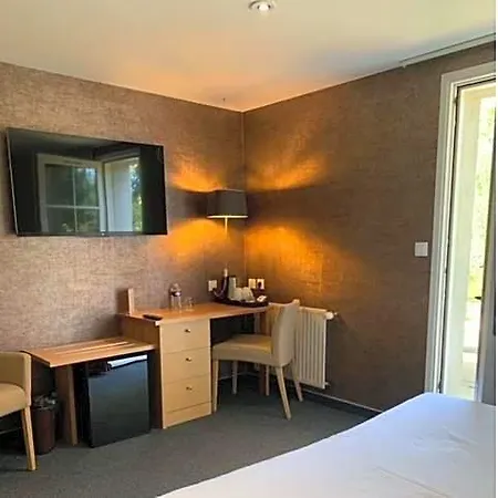 Logis Auberge De La Riviere Hotel Les Velluire-sur-Vendee