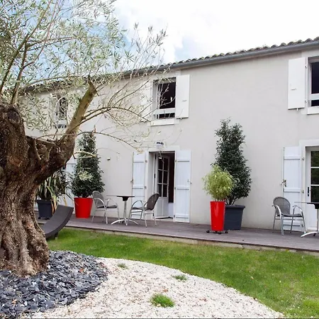 Logis De La Riviere Szálloda