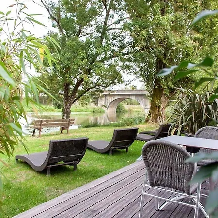 Logis De La Riviere 3*