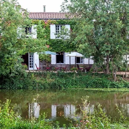 Logis De La Riviere