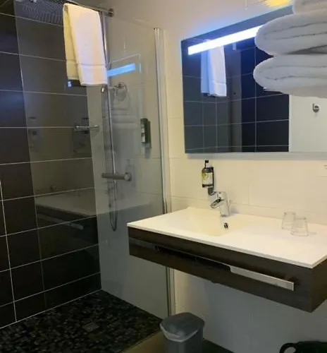 Logis De La Riviere Hotel 3*