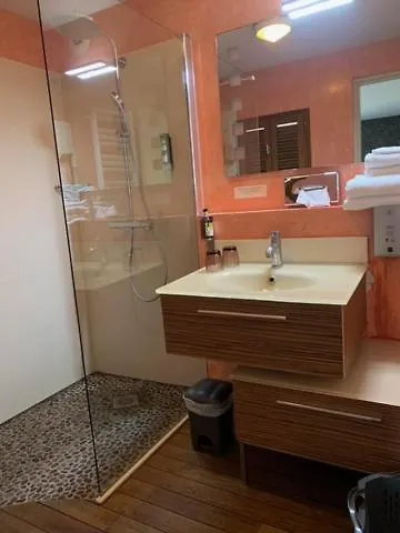 Hotel Logis De La Riviere Les Velluire-sur-Vendee