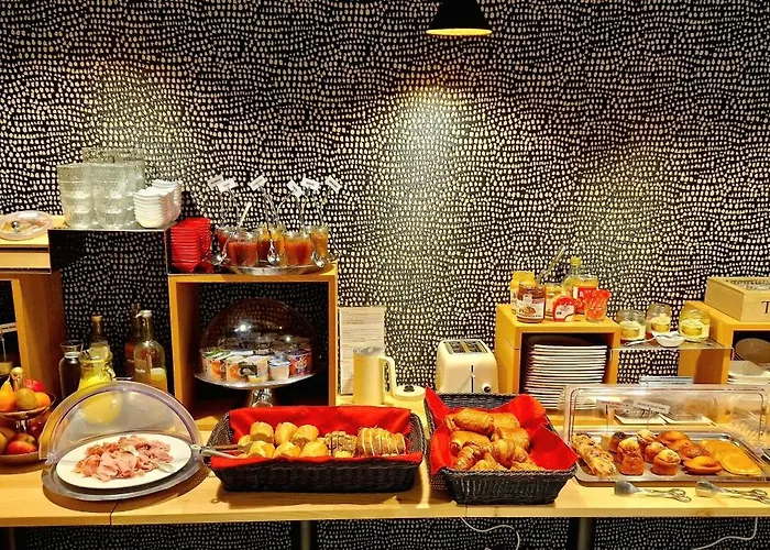 Logis De La Riviere Hotel 3*